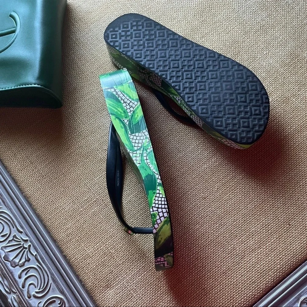 Tory Burch Flip flops Size 7 - Picture 5 of 6